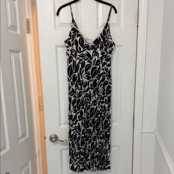 Lush Black & White Spaghetti Strap Dress - Maxi - Size Medium Pleated Patterned - Picture 1 of 5